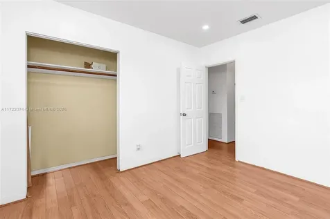 1320 NE 205th Terrace Miami FL 33179