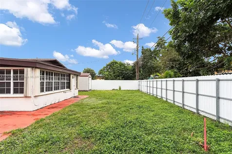 1320 NE 205th Terrace Miami FL 33179