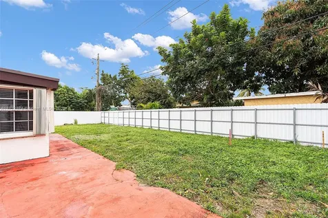 1320 NE 205th Terrace Miami FL 33179