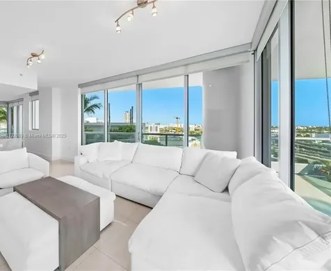 900 Biscayne Boulevard Miami FL 33132