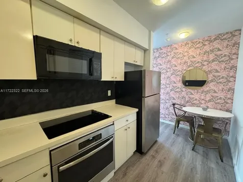 810 7th Street Miami Beach FL 33139