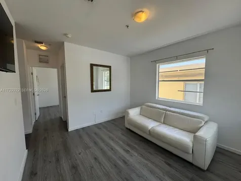 810 7th Street Miami Beach FL 33139