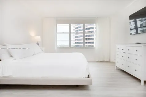 5161 Collins Avenue Miami Beach FL 33140