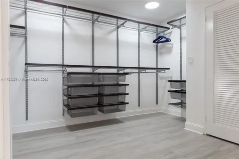 5161 Collins Avenue Miami Beach FL 33140