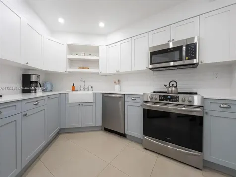 5161 Collins Avenue Miami Beach FL 33140