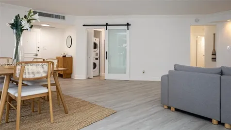 5161 Collins Avenue Miami Beach FL 33140