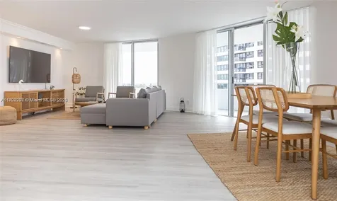 5161 Collins Avenue Miami Beach FL 33140