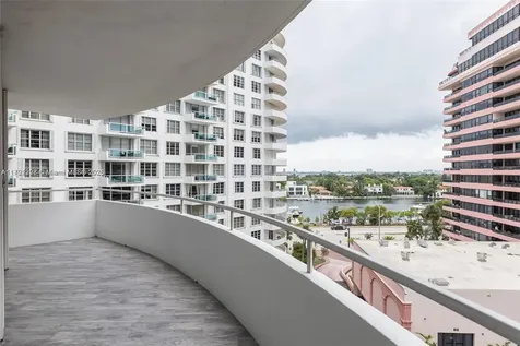 5161 Collins Avenue Miami Beach FL 33140