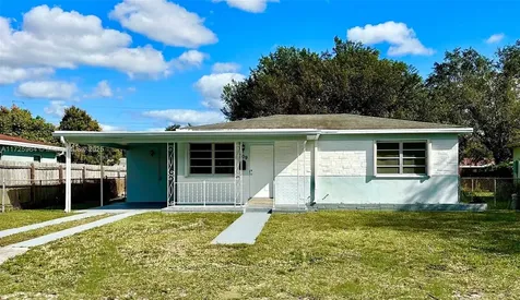 309 SW 67th Terrace Pembroke Pines FL 33023