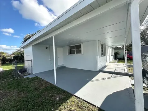 309 SW 67th Terrace Pembroke Pines FL 33023