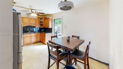 324 SW 16th Terrace Homestead FL 33030