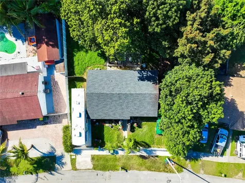 324 SW 16th Terrace Homestead FL 33030