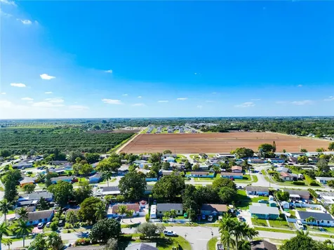 324 SW 16th Terrace Homestead FL 33030