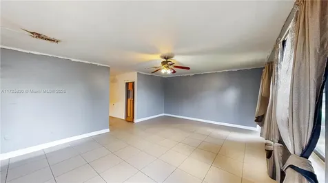 324 SW 16th Terrace Homestead FL 33030
