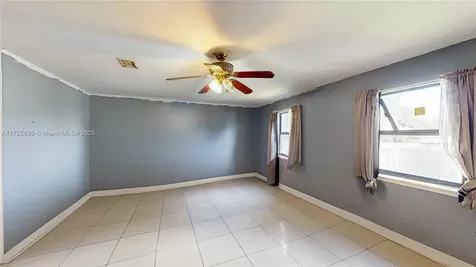 324 SW 16th Terrace Homestead FL 33030