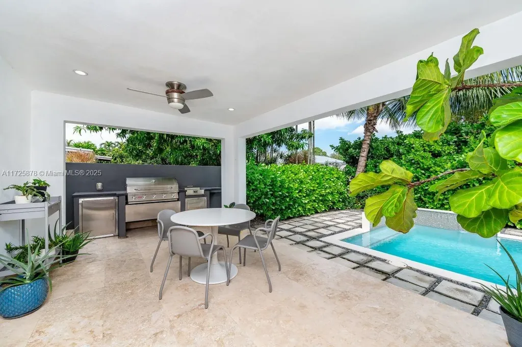 5871 SW 27th Street Miami FL 33155