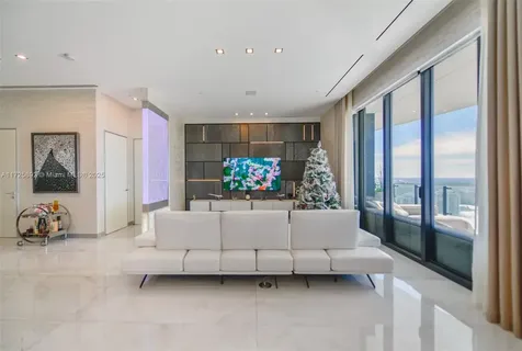 17141 Collins Avenue Sunny Isles Beach FL 33160