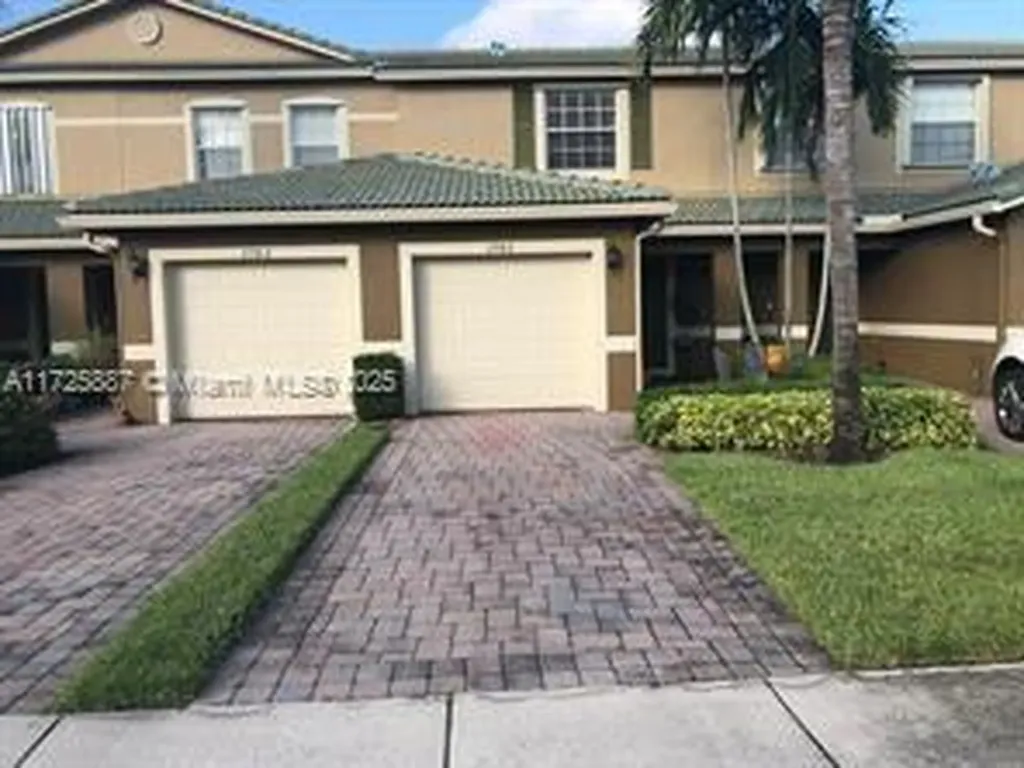 2780 SE Birmingham Drive Stuart FL 34994