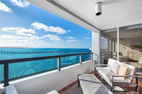 1541 Brickell Avenue Miami FL 33129