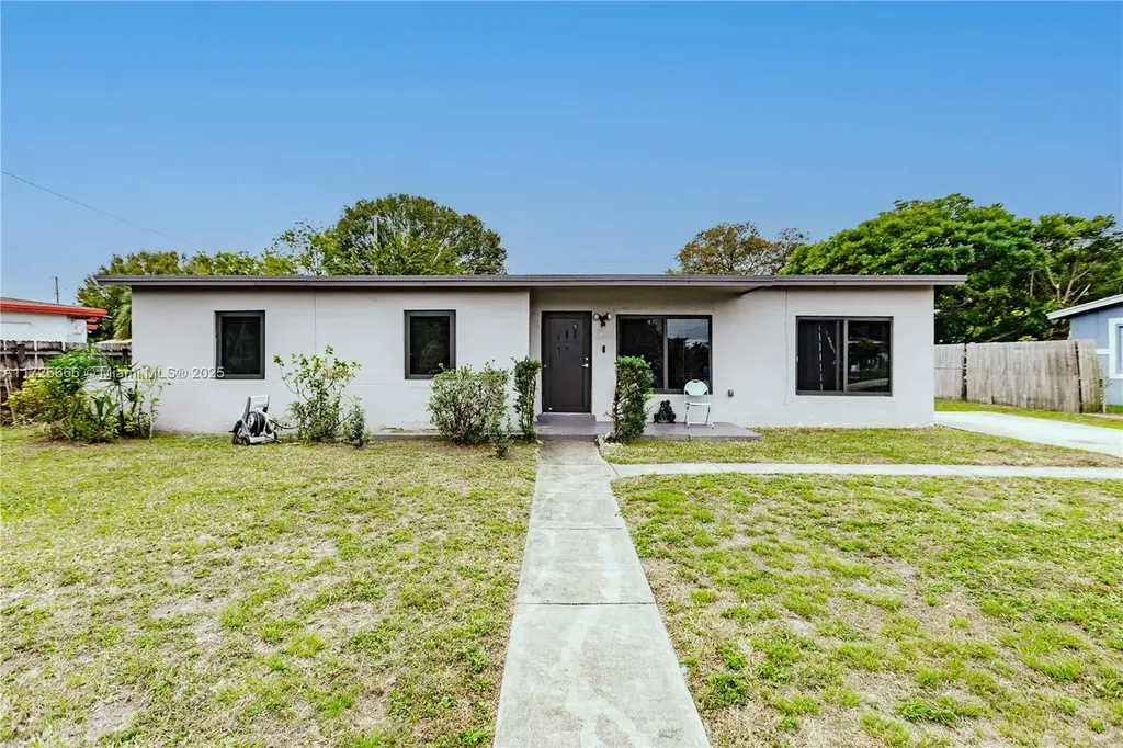 3320 NW 7th Court Lauderhill FL 33311
