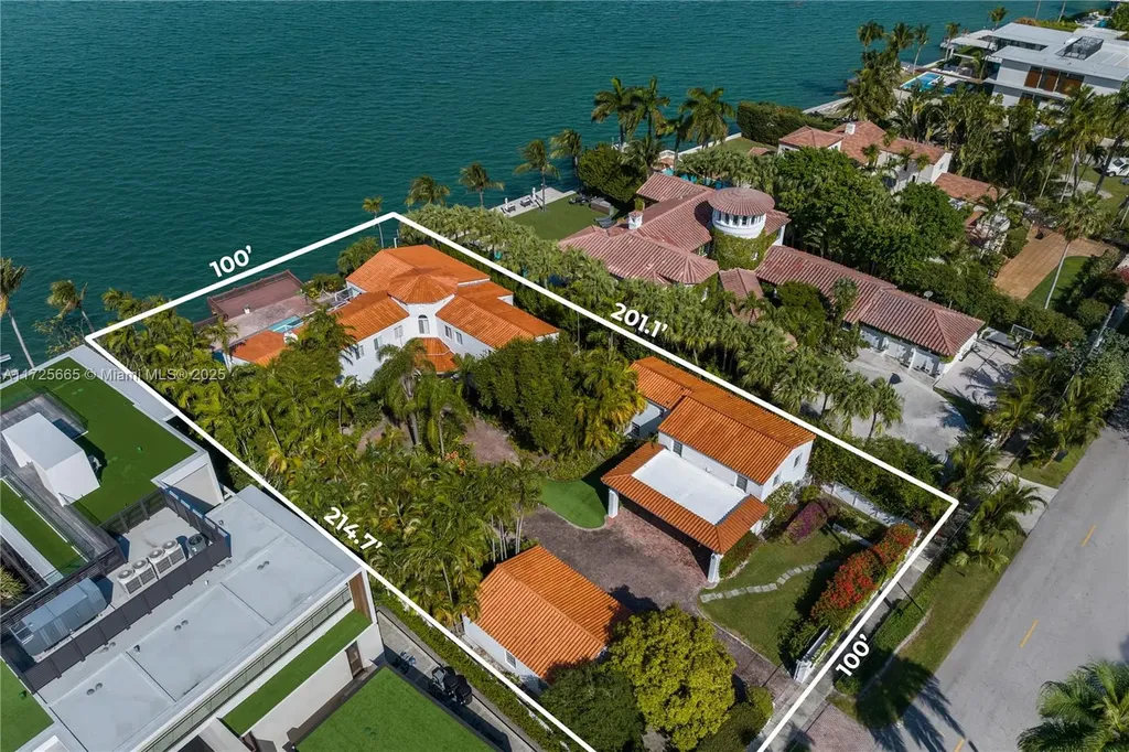 4744 N Bay Road Miami Beach FL 33140