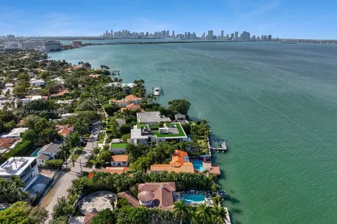 4744 N Bay Road Miami Beach FL 33140