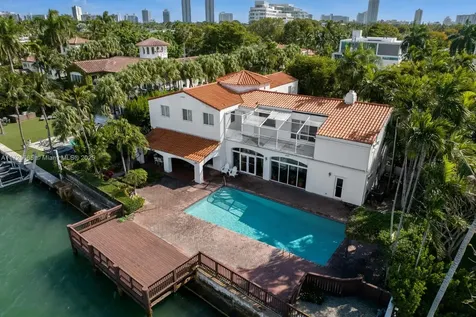 4744 N Bay Road Miami Beach FL 33140