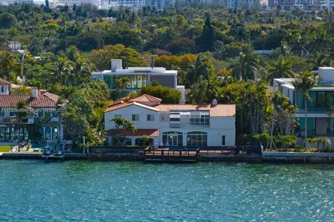4744 N Bay Road Miami Beach FL 33140