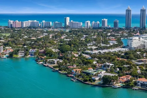 4744 N Bay Road Miami Beach FL 33140