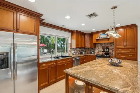 109 NE 26th Drive Wilton Manors FL 33334