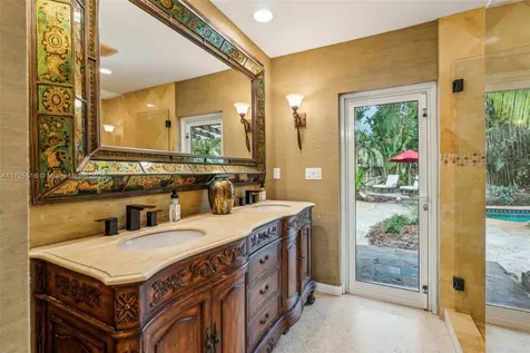 109 NE 26th Drive Wilton Manors FL 33334