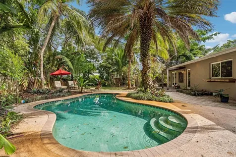 109 NE 26th Drive Wilton Manors FL 33334