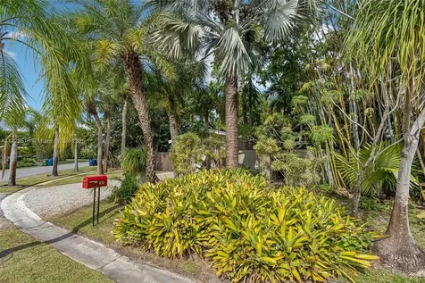 109 NE 26th Drive Wilton Manors FL 33334