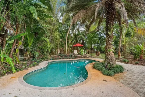 109 NE 26th Drive Wilton Manors FL 33334