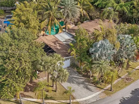 109 NE 26th Drive Wilton Manors FL 33334