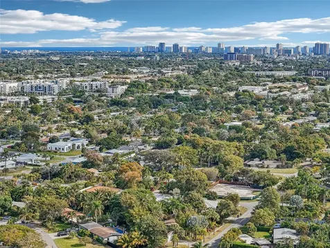 109 NE 26th Drive Wilton Manors FL 33334