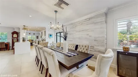 6950 SW 82nd Court Miami FL 33143
