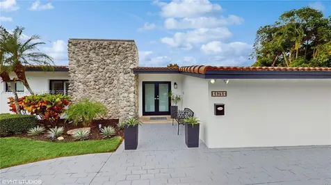 6950 SW 82nd Court Miami FL 33143