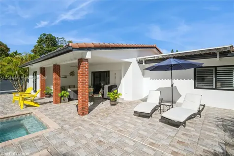 6950 SW 82nd Court Miami FL 33143