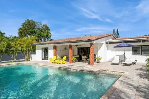 6950 SW 82nd Court Miami FL 33143