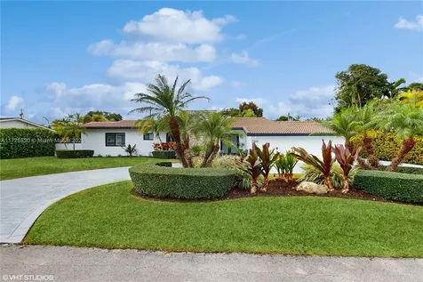 6950 SW 82nd Court Miami FL 33143