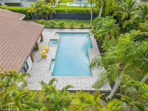 6950 SW 82nd Court Miami FL 33143