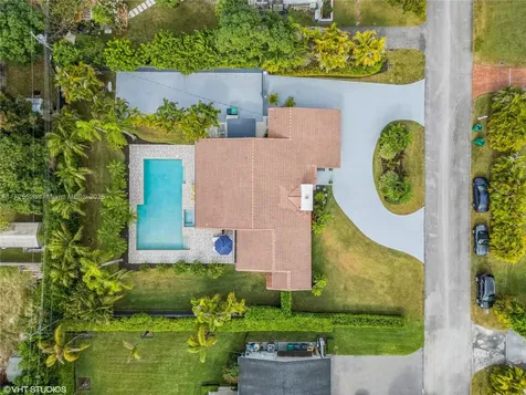 6950 SW 82nd Court Miami FL 33143