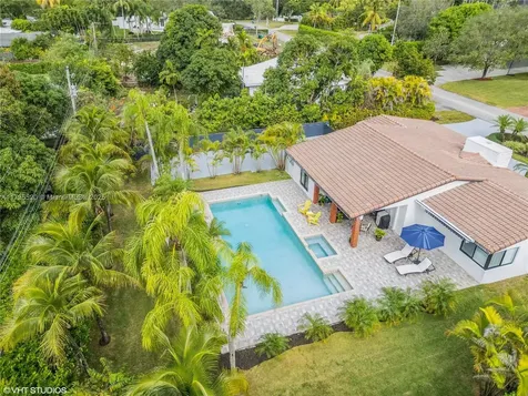 6950 SW 82nd Court Miami FL 33143