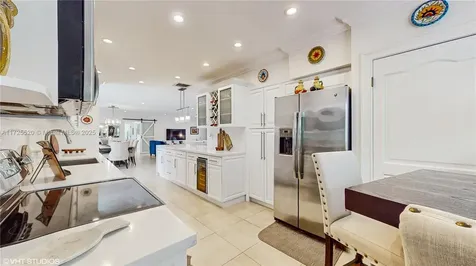 6950 SW 82nd Court Miami FL 33143