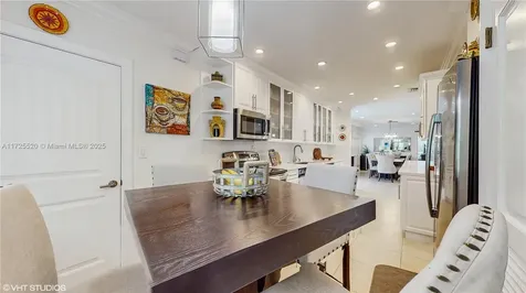 6950 SW 82nd Court Miami FL 33143