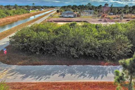 4506 E 19th Street Lehigh Acres FL 33973