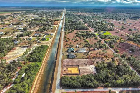 4506 E 19th Street Lehigh Acres FL 33973