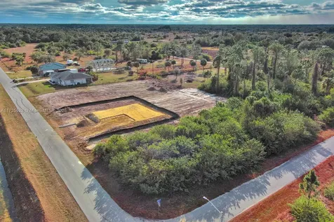 4506 E 19th Street Lehigh Acres FL 33973