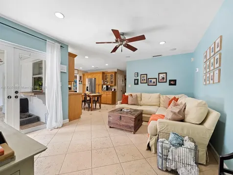 10320 SW 121st Street Miami FL 33176